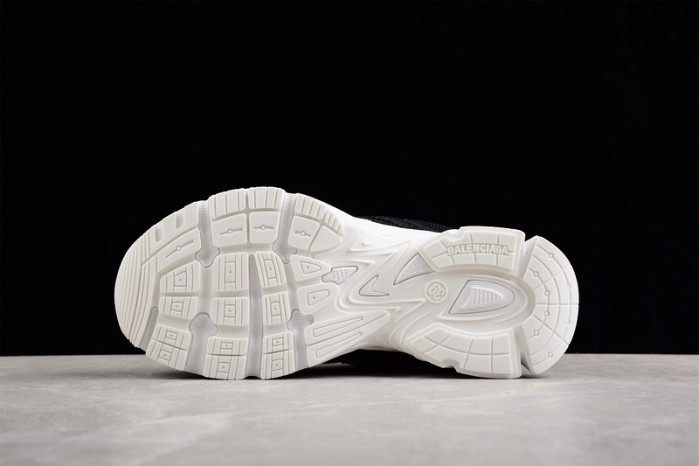 Ba*len*cia*ga track trainer  btt-021