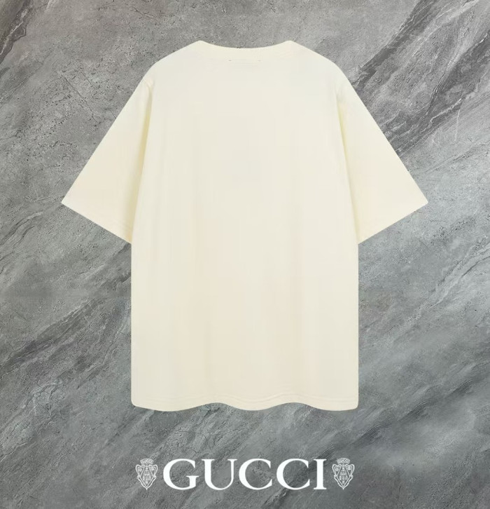 G*UCCI CLOTHES GICS-026