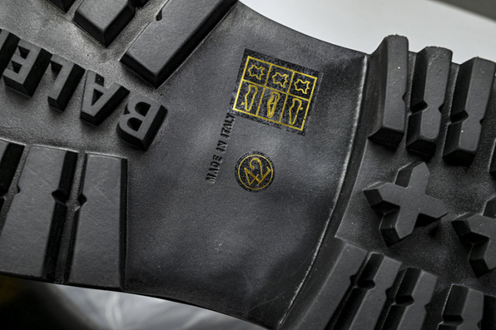 B*ALE*NGA BOOT BSB-031