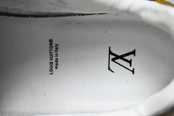 L*VT TILTED LVTTD-011