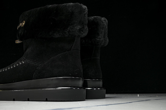 L**V**T* BOOTS LVTBS-056