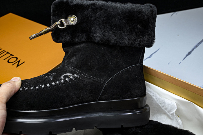 L**V**T* BOOTS LVTBS-056