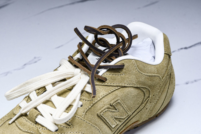 New Balance x Mi­uMi­u 530 MM-005