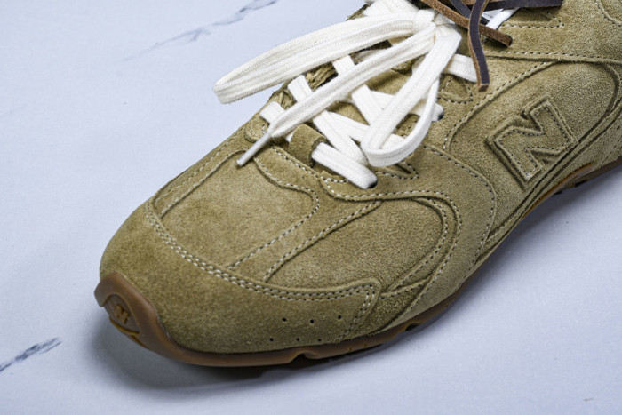 New Balance x Mi­uMi­u 530 MM-005