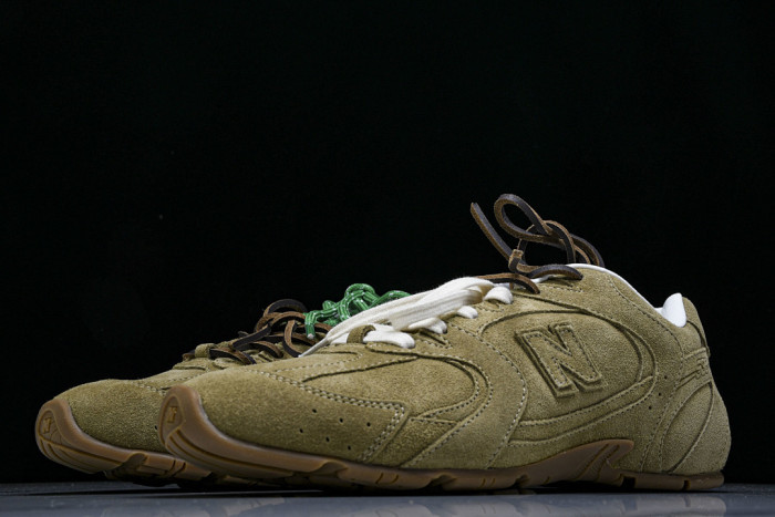 New Balance x Mi­uMi­u 530 MM-005