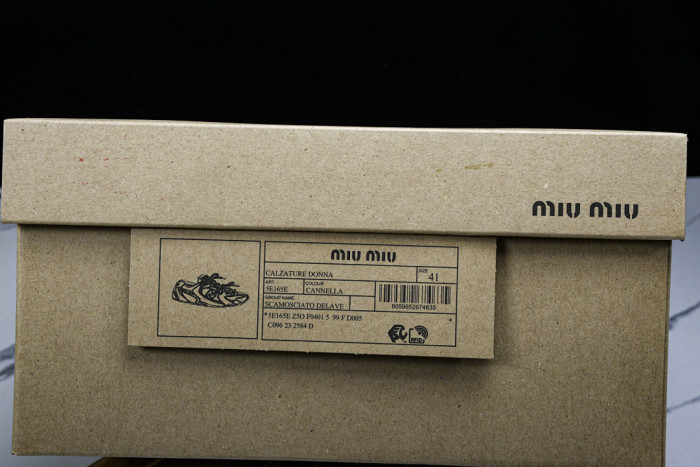 New Balance x Mi­uMi­u 530 MM-005
