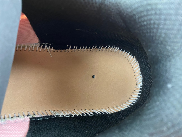 C/O​ SNEAKERS CO-075