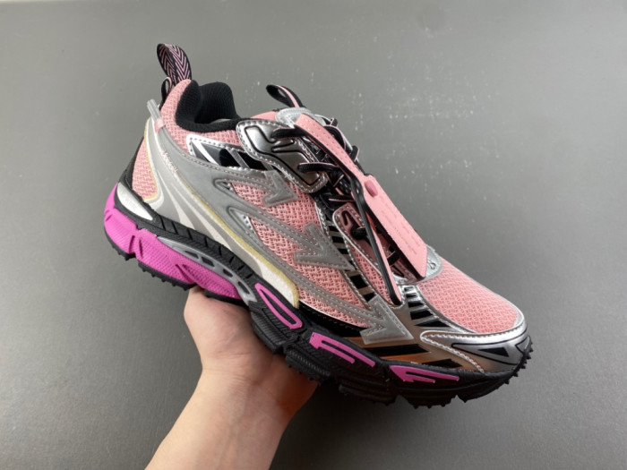 C/O​ SNEAKERS CO-075