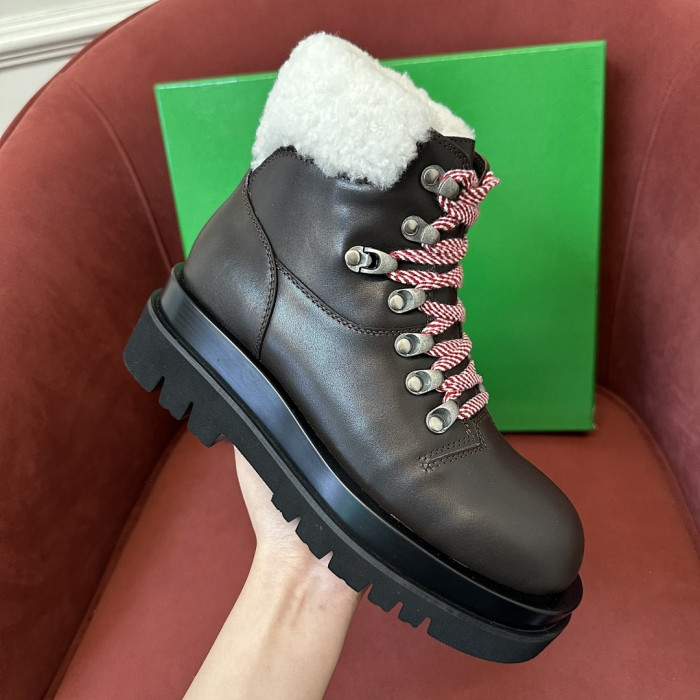 B0tt*ga Ven*ta SNEAKER BVBS-014