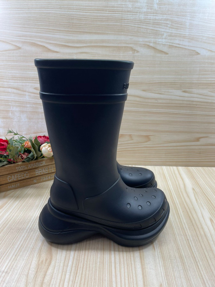 B*ALE*NGA BOOT BSB-048
