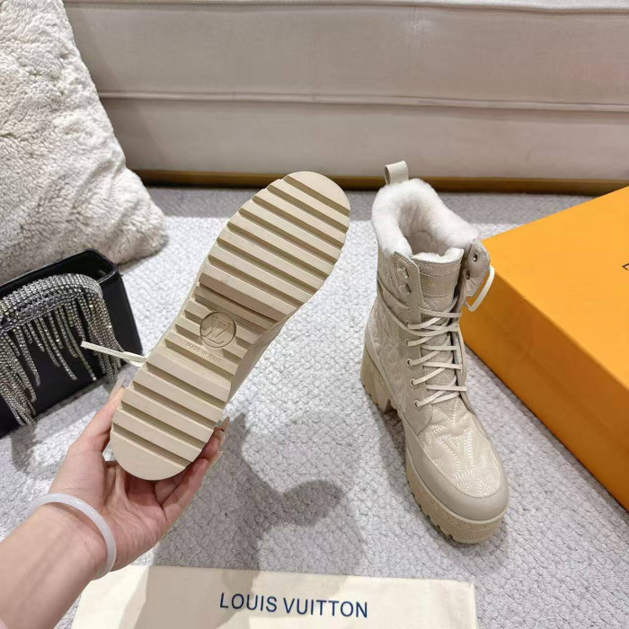 L**V**T* BOOTS LVTBS-059