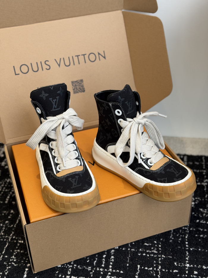 L*VT TILTED LVTTD-017