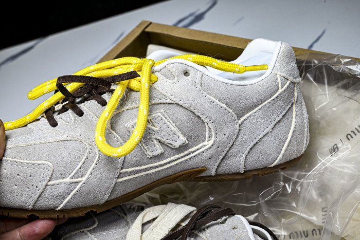 New Balance x MiuMiu 530 MM-007