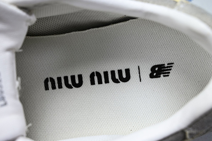 New Balance x MiuMiu 530 MM-007