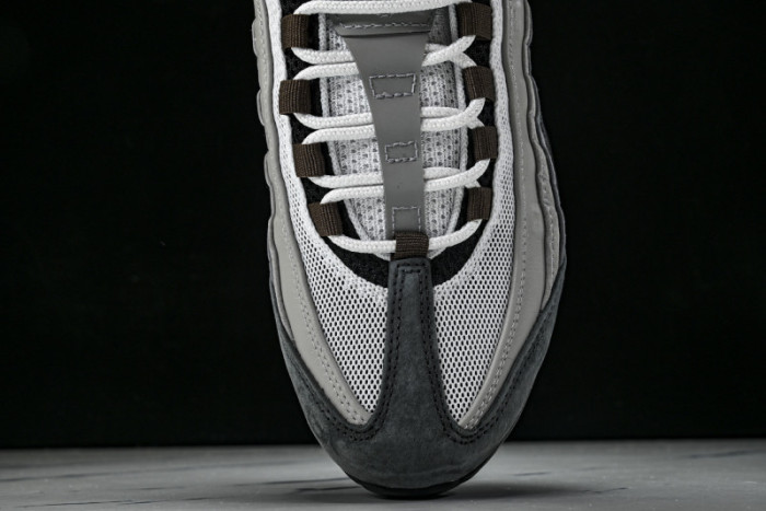 Eric Koston x Nike SB Air Max 95 HF7545-002