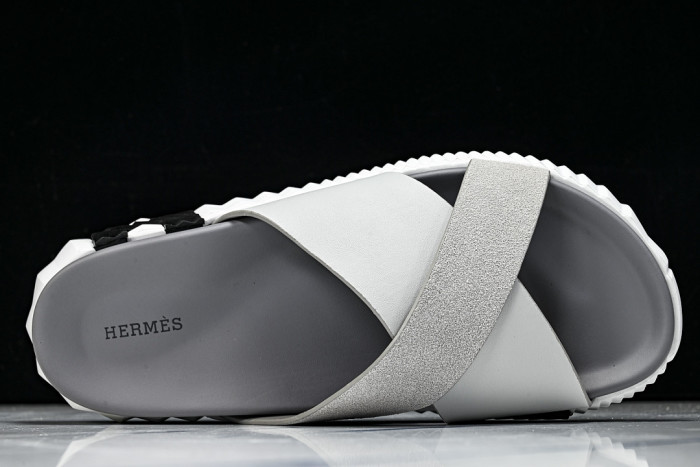 H**me5 HS-0153