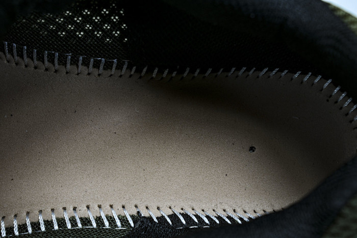 C/O​ SNEAKERS CO-048