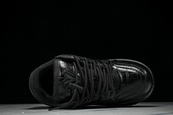 L*VT TRAINER MAXI LVSMS-007
