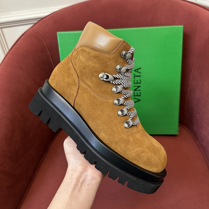 B0tt*ga Ven*ta SNEAKER BVBS-012
