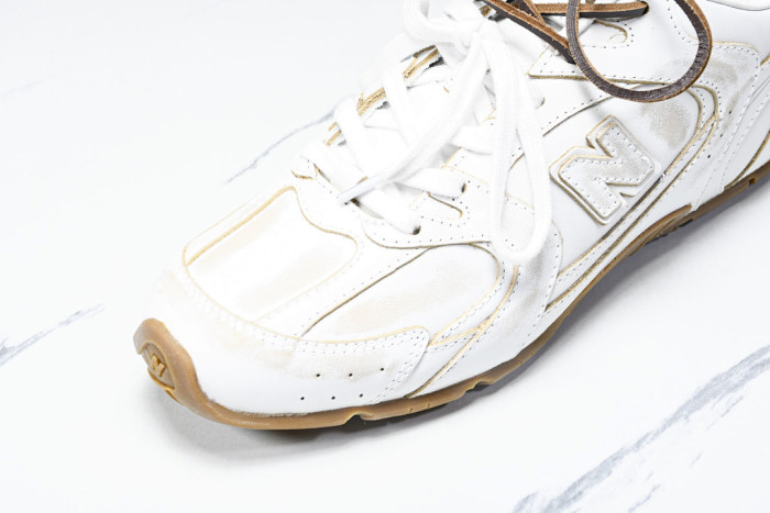 New Balance x MiuMiu 530 MM-002