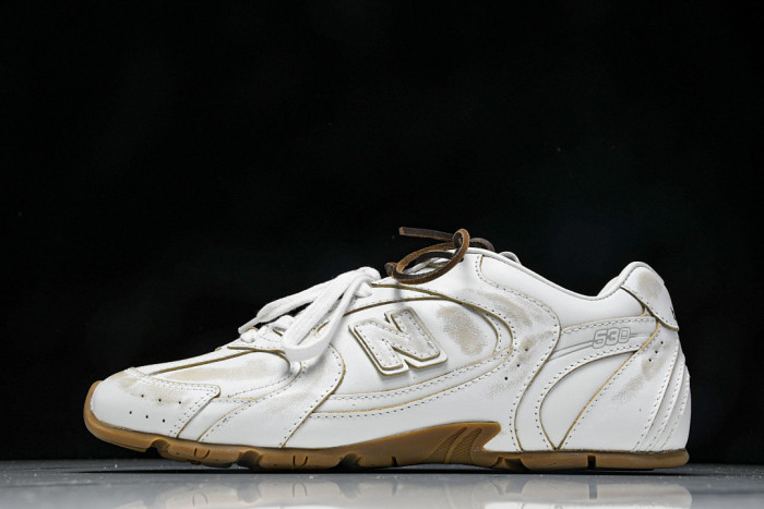 New Balance x MiuMiu 530 MM-002