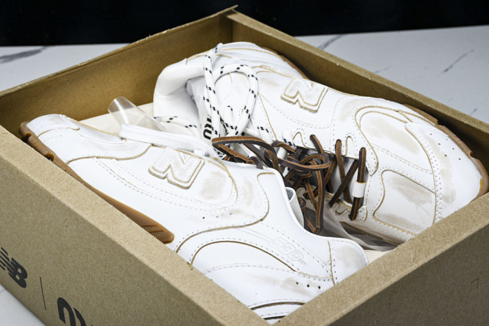 New Balance x MiuMiu 530 MM-002