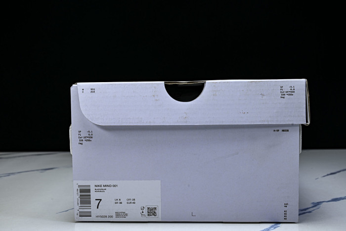 Nike Mind 001 HY5028-001