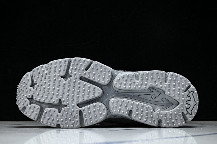C/O​ SNEAKERS CO-050
