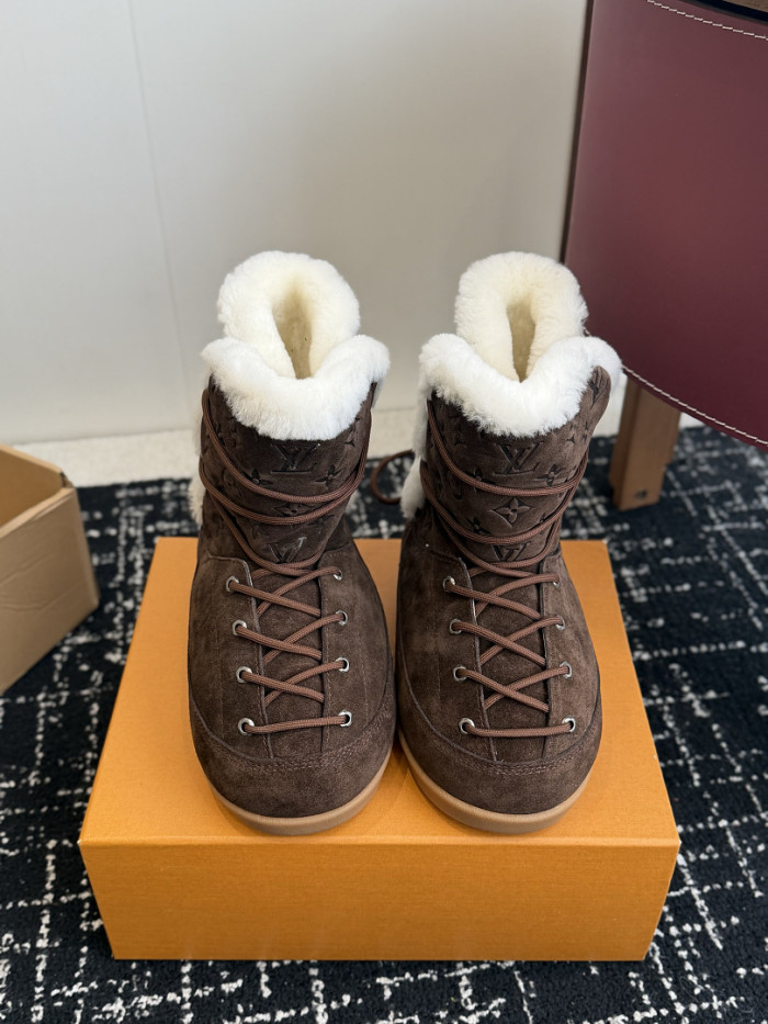 L**V**T* BOOTS LVTBS-066