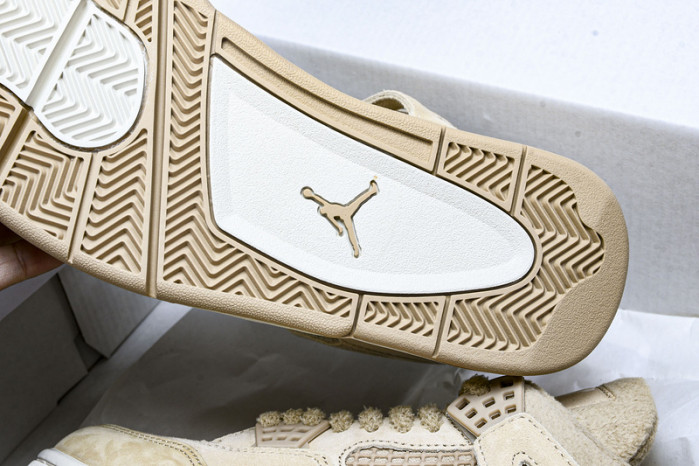 Air Jordan 4 Retro