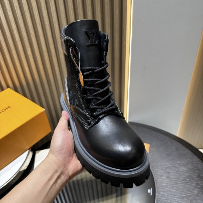 L**V**T* BOOTS LVTBS-041