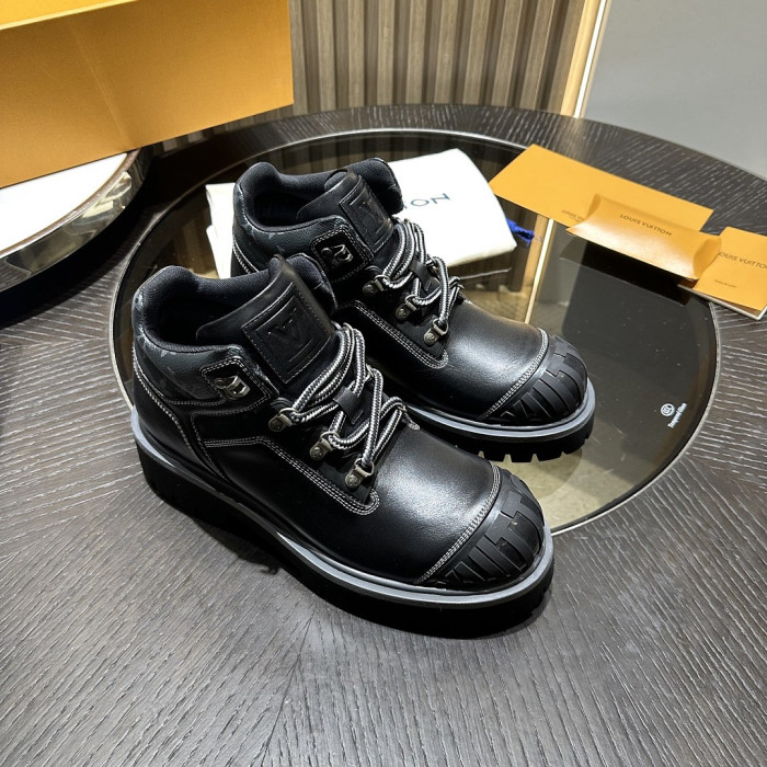 L**V**T* BOOTS LVTBS-063