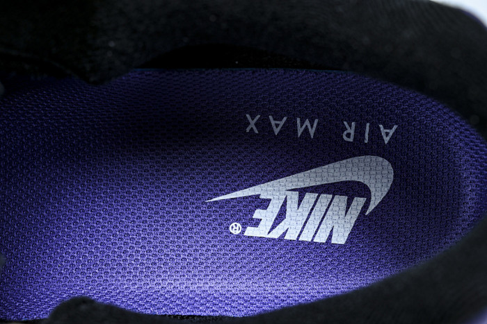 Undefeated x Nike Air Max 95 SP HQ1973-500