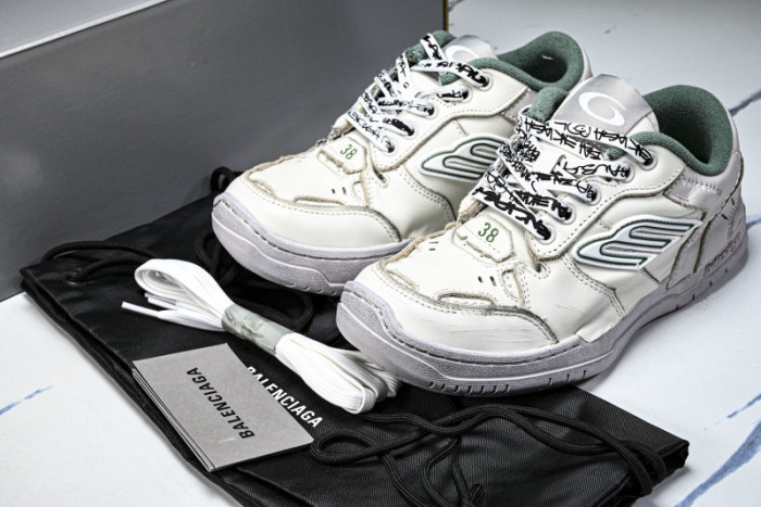 Ba1en*iaga hamptons worn-out wcurs-9930
