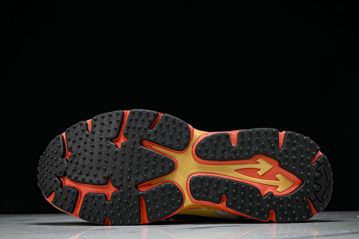 C/O​ SNEAKERS CO-067