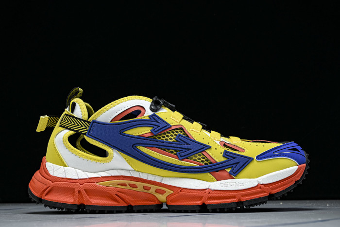 C/O​ SNEAKERS CO-067