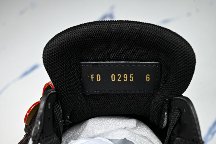 LVT SNEAKERS LVSRS-0275