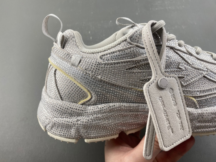 C/O​ SNEAKERS CO-077