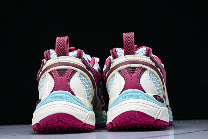 C/O​ SNEAKERS CO-069