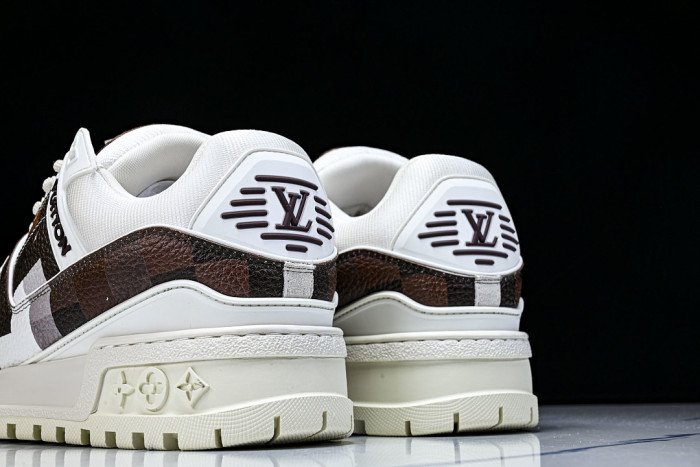 L*VT TRAINER MAXI LVSMS-004