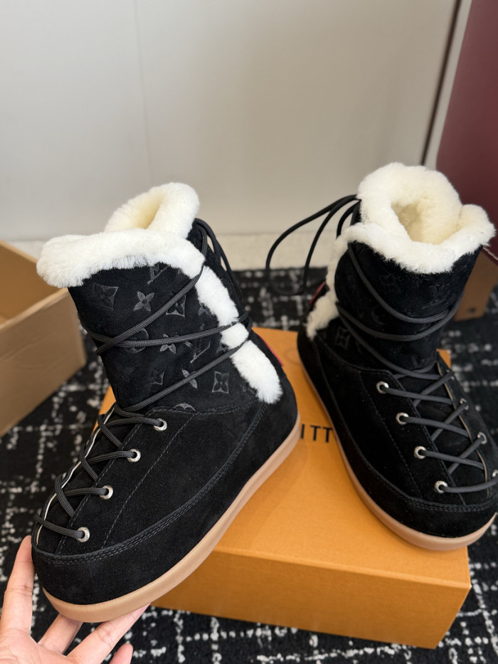 L**V**T* BOOTS LVTBS-067