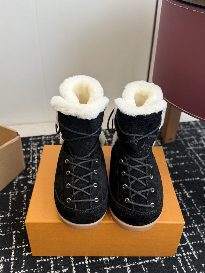 L**V**T* BOOTS LVTBS-067