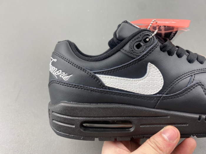 Supreme x Nike Air Max 1