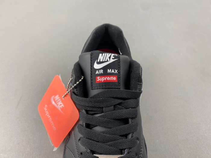 Supreme x Nike Air Max 1