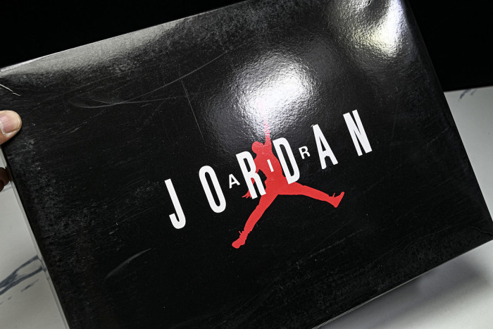 Air Jordan 8 Retro 