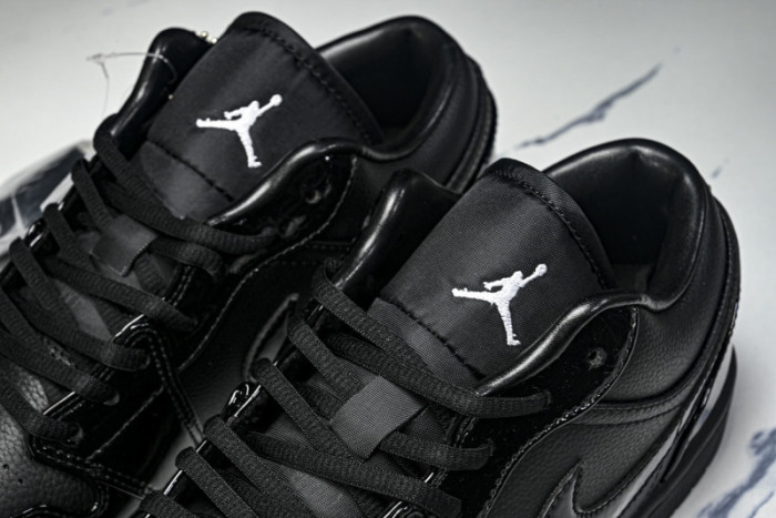 Air Jordan 1 Low HJ7743-010