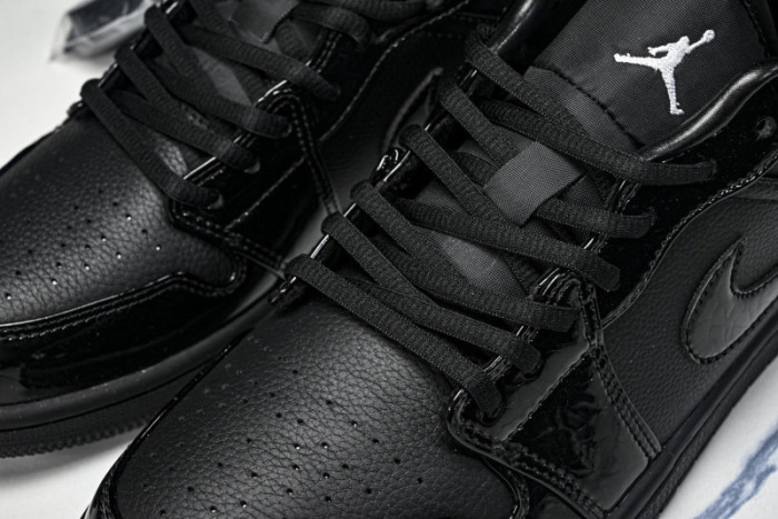 Air Jordan 1 Low HJ7743-010