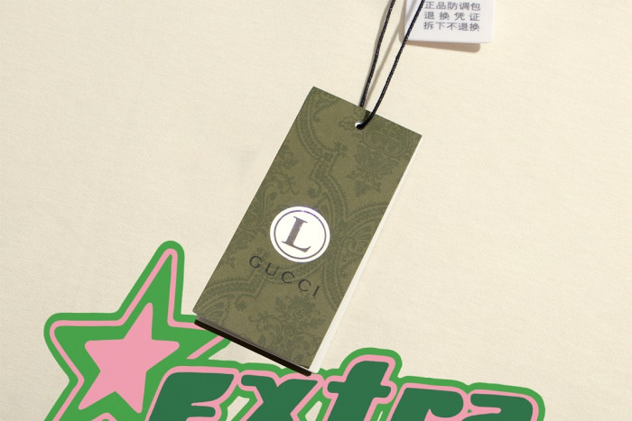 G*UCCI CLOTHES GICS-029