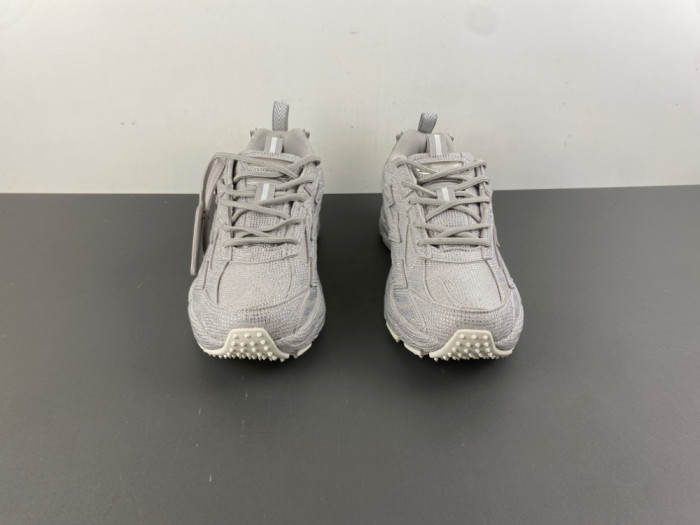 C/O​ SNEAKERS CO-044