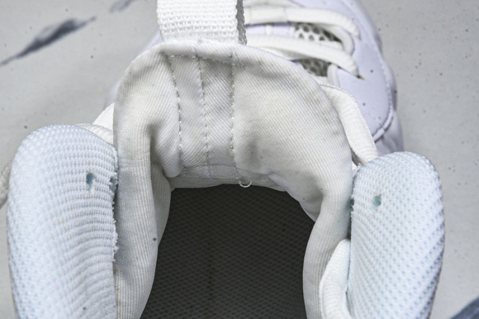 Nike Air Foamposite One “Triple White” HJ5195-100
